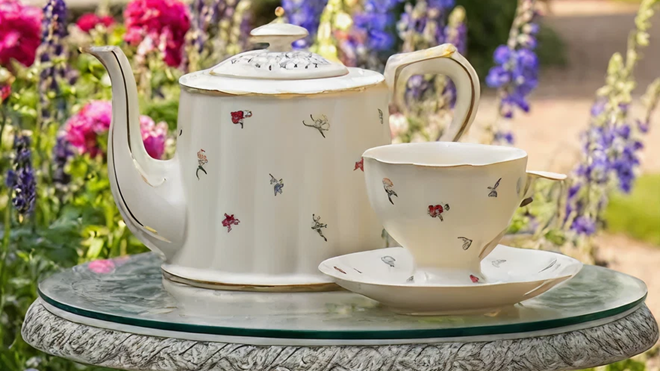 The mysTEAry of Steeping Herbal and Organic Teas to Awaken Your Senses